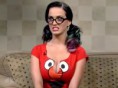 /album/galeria-de-fotos/snl-katy-perry-elmo-jpg/